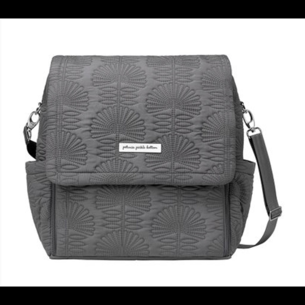 Grey Petunia pickle bottom bag in great condition